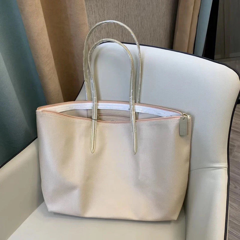 Bolsa Feminina Luxuosa